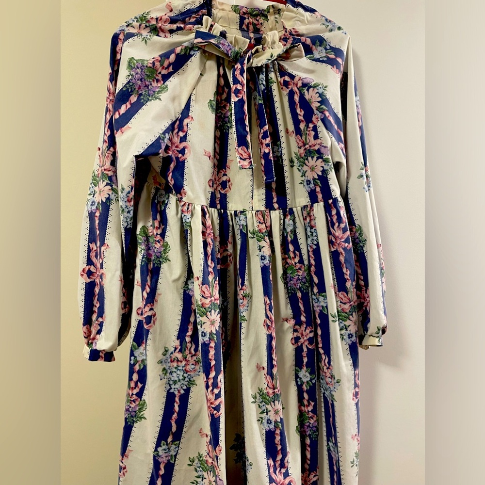 Handmade vintage style, ‘Cinch- it” dress